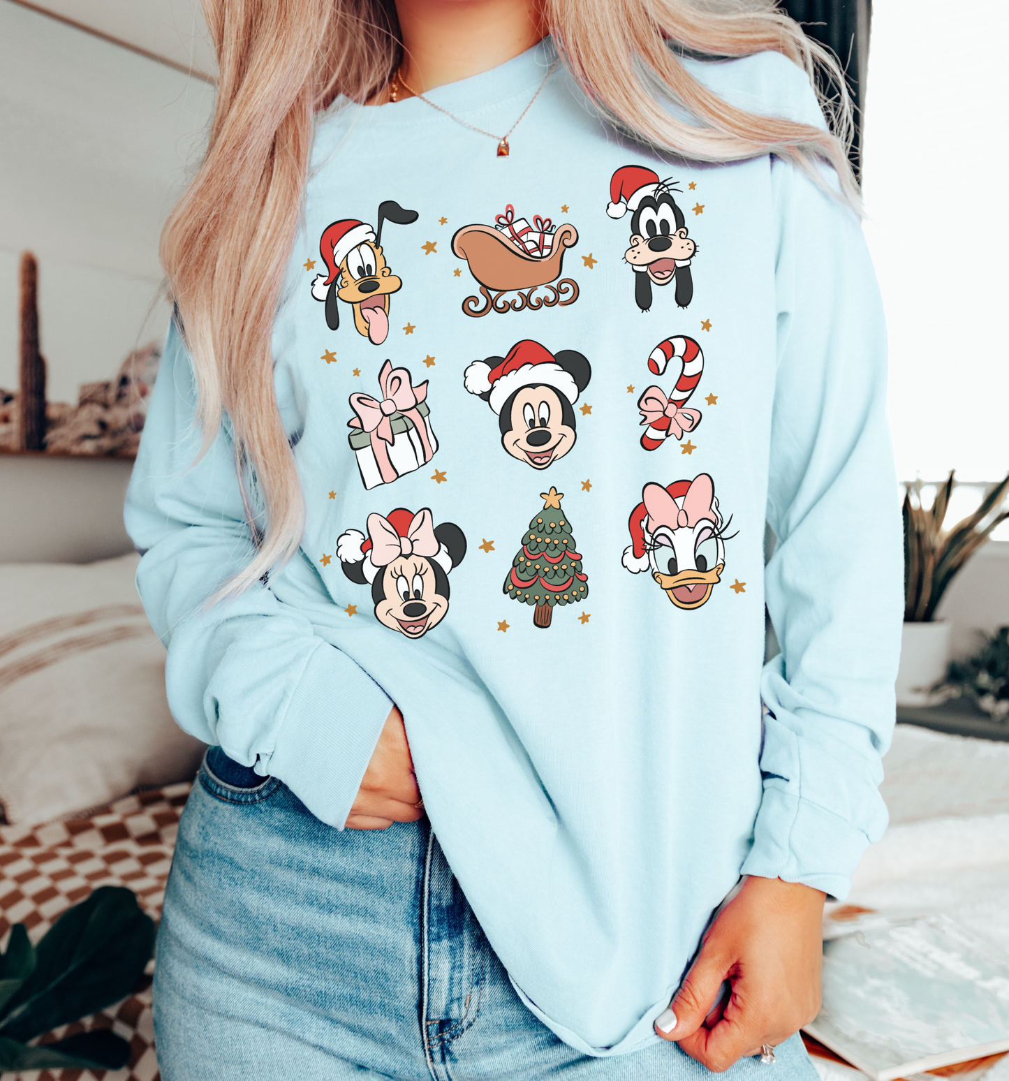 Mickey and Friends Christmas Long Sleeve Tee